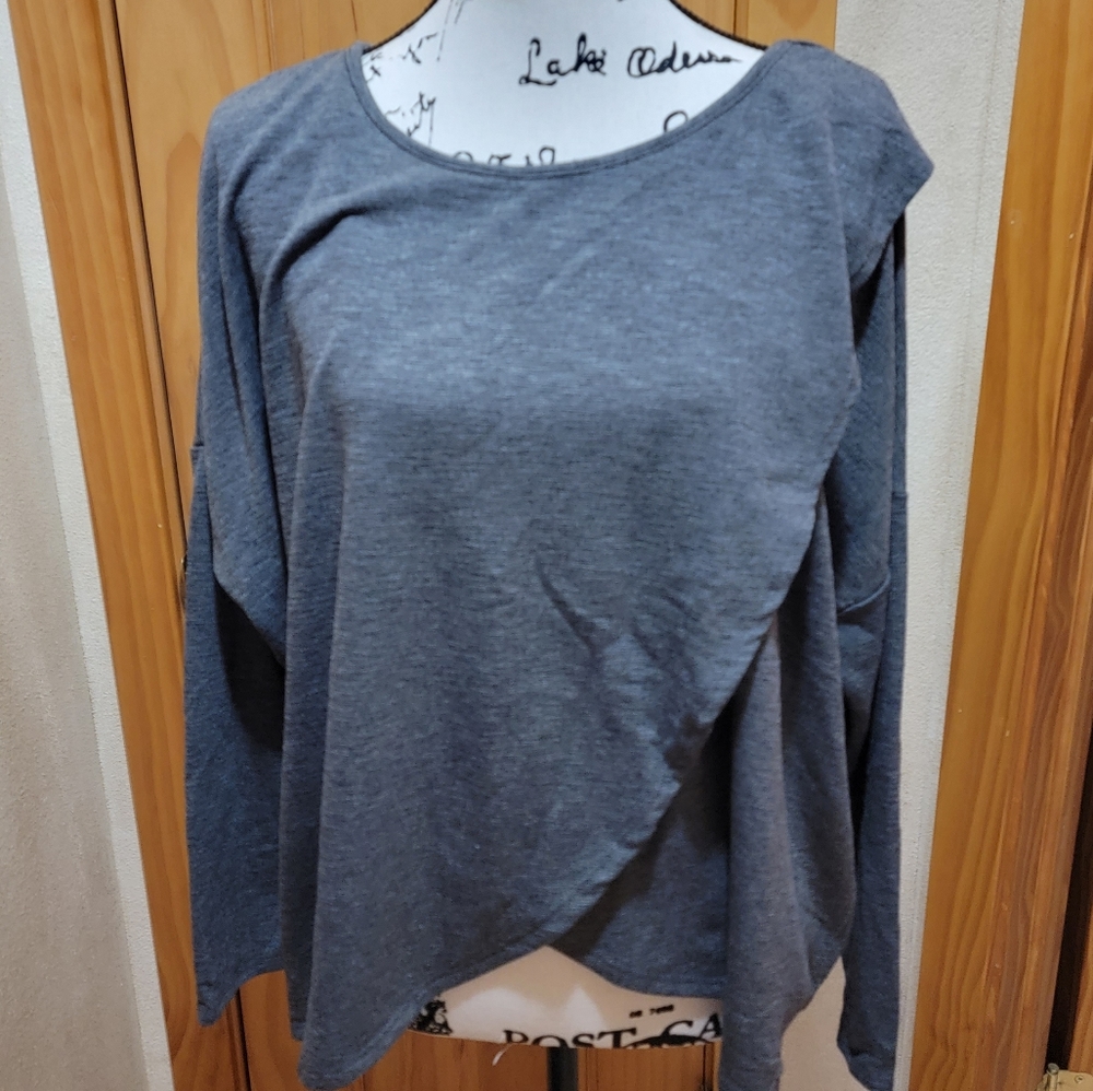 "White Birch" Grey Sweater, 1XL.